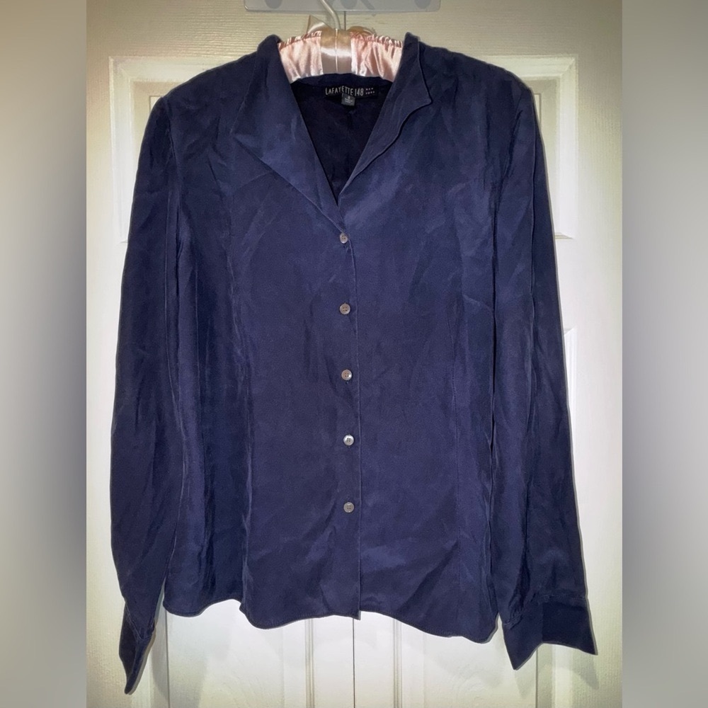 Lafayette 148 New York silk button down shirt. Size 8. VGUC